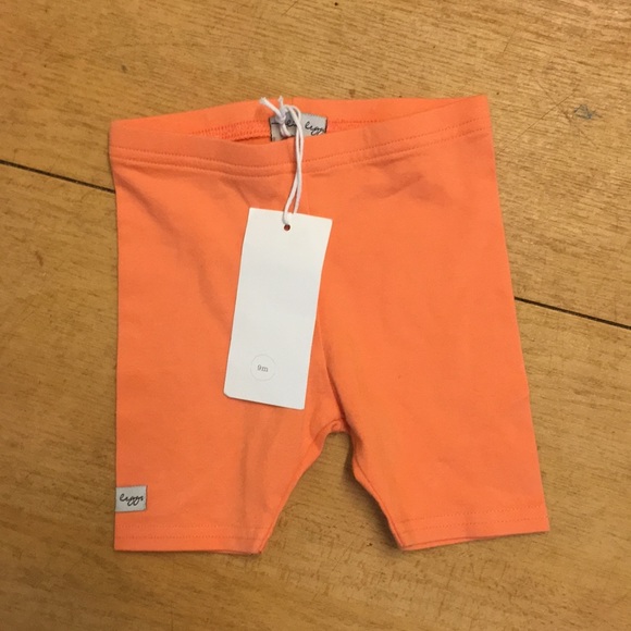 Lil leggs tight shorts - Picture 1 of 6